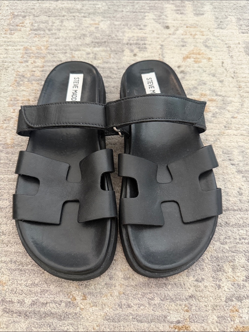 Steve Madden Black Womens Slide Sandals with Cross-Strap Design